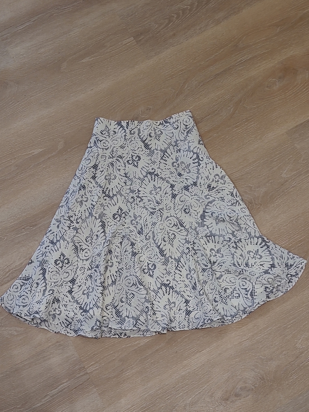 Ports International Women's Floral Lace-Effect A-Line Skirt - White & Navy